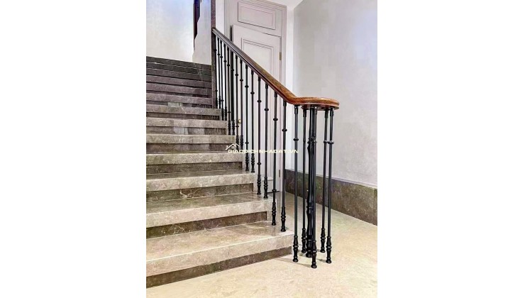 Cho thuê Nhà KD, VP, Nhà Hàng, Mai Hắc Đế, thang máy; vỉa hè 113m2* 5T- 45 Tr